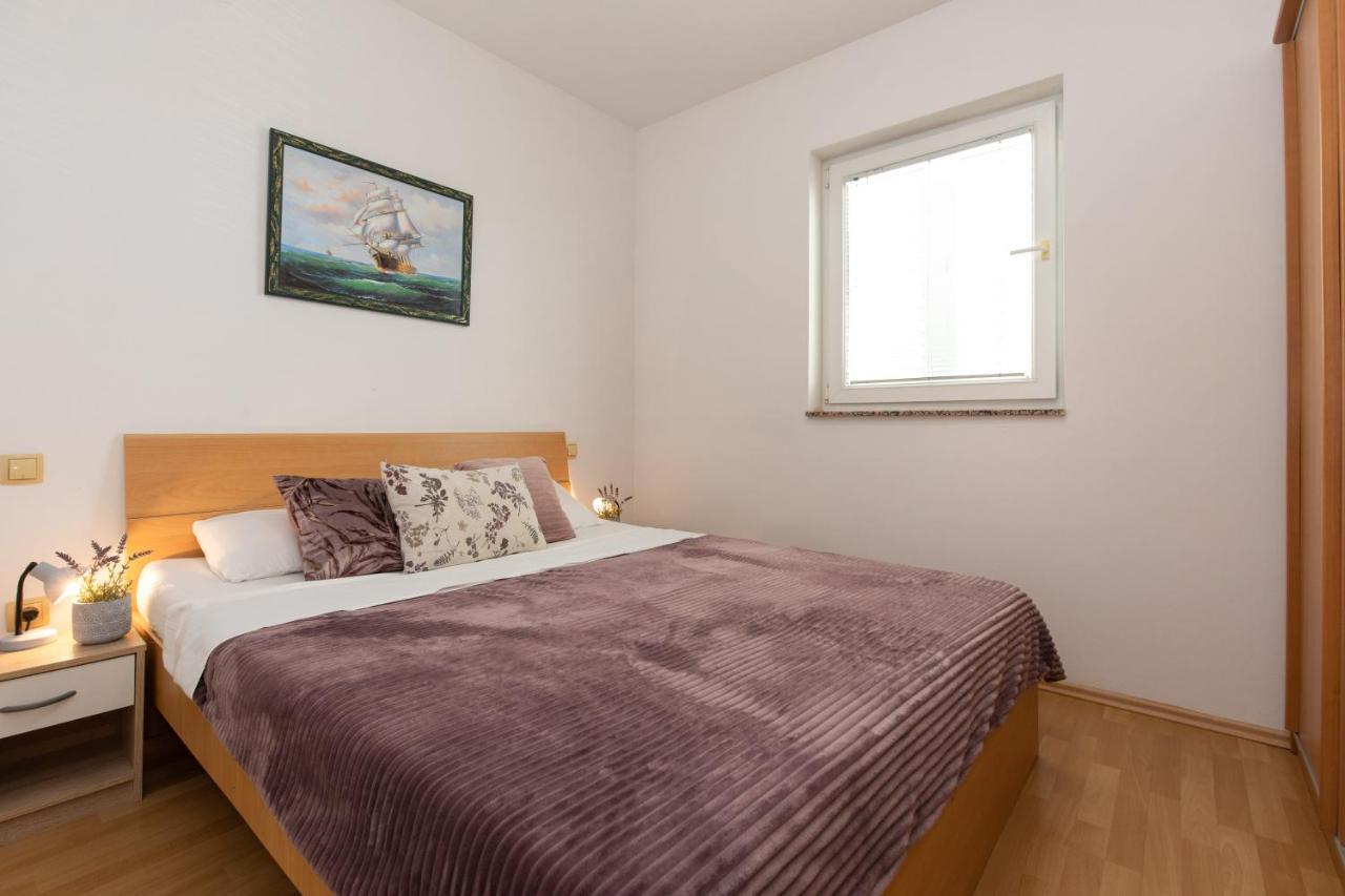 Apartment Filip Krk Town Exterior photo
